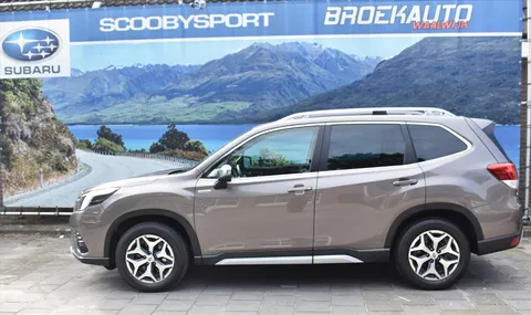 Subaru Forester 2.0i e-BOXER  MHEV CVT Luxury