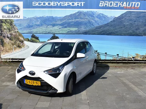 Toyota Aygo 1.0 VVT-i 72pk 5D x-play Limited